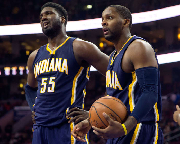 CJ-Miles-Roy-Hibbert-2015-0220-foul-face-react.jpg